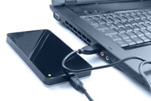 externe Festplatte mit Laptop